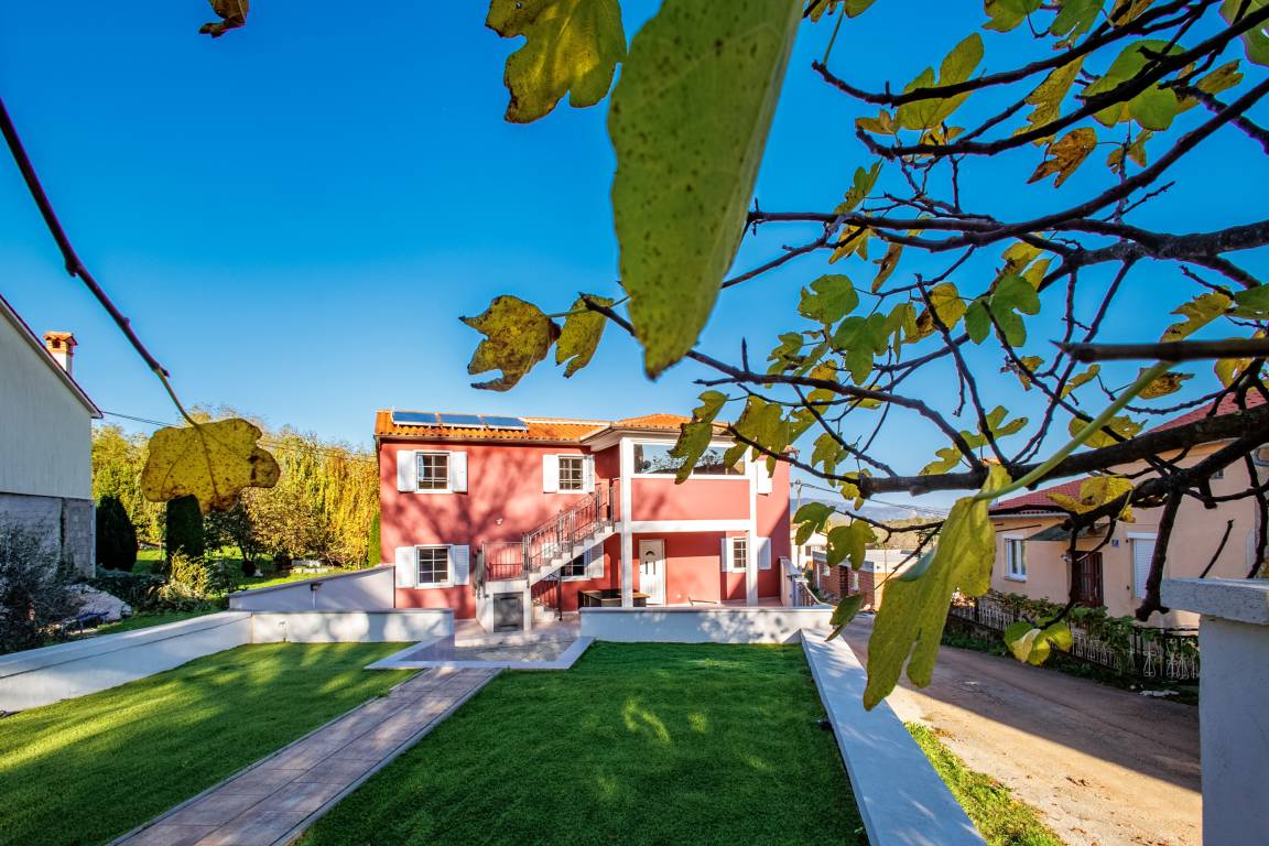 80 M² Ferienwohnung ∙ 2 Schlafzimmer ∙ 4 Gäste - Kroatien