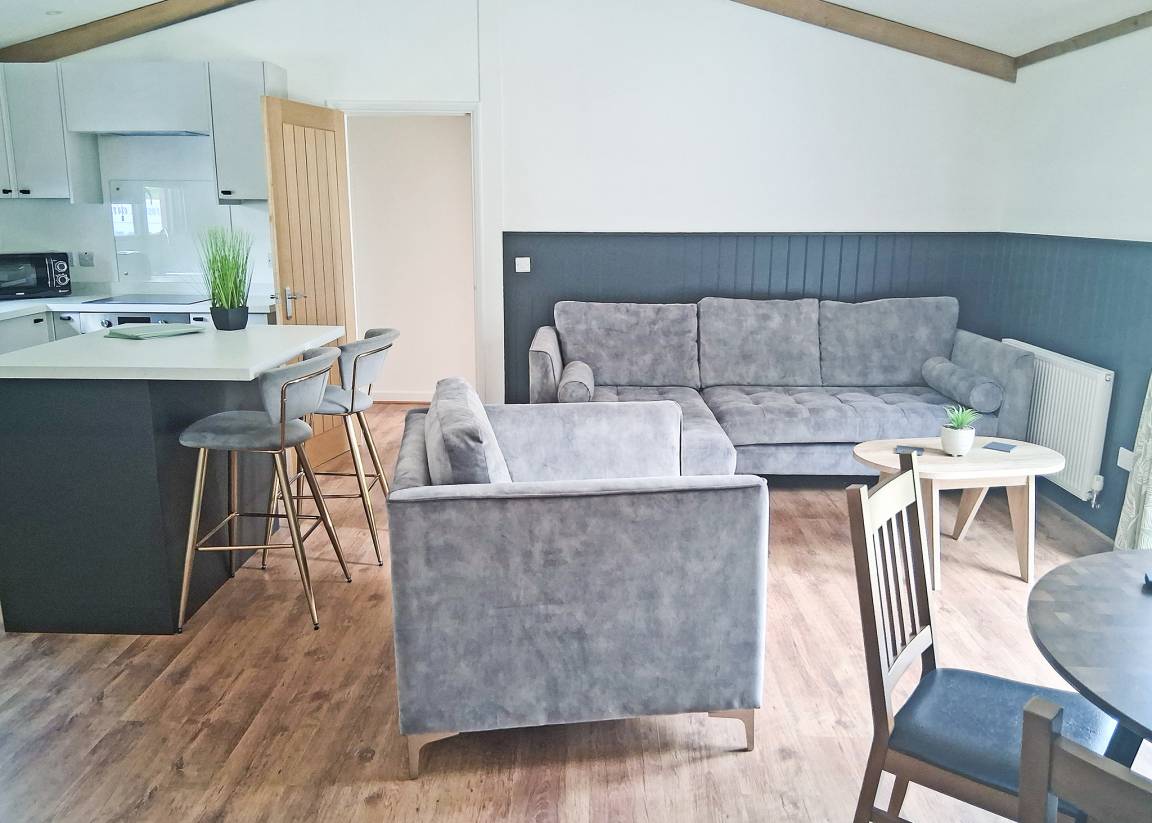 Chalet ∙ 2 Bedrooms ∙ 4 Guests - England