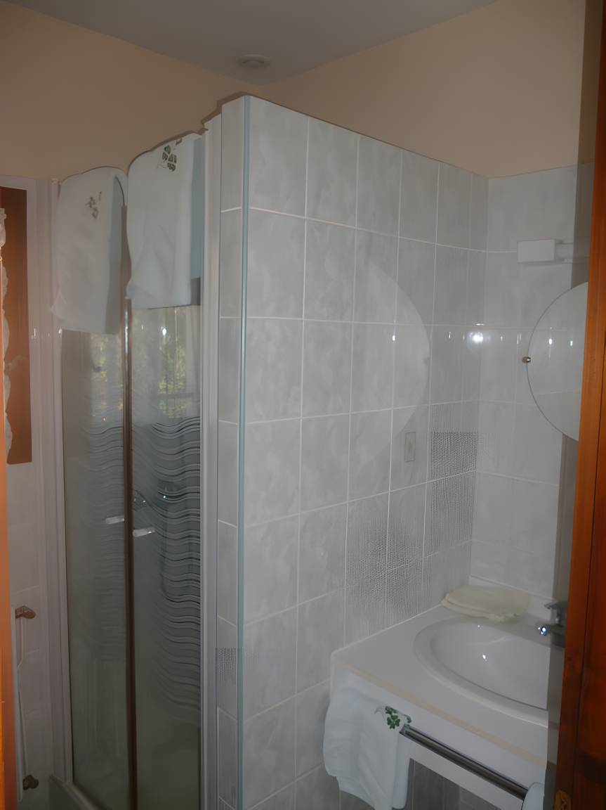 15 M² Chambre D'hôtes ∙ 1 Chambre ∙ 3 Personnes - Lot