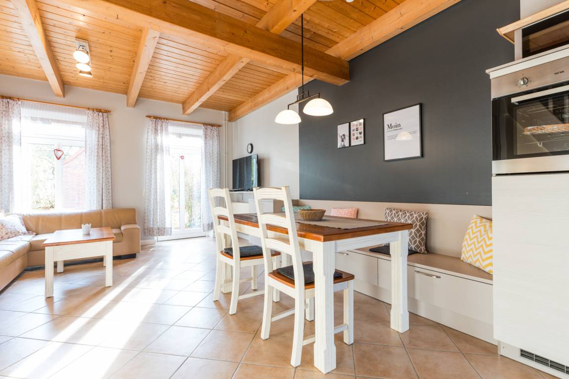 70 m² Ferienhaus ∙ 2 Schlafzimmer ∙ 4 Gäste – Bild 2