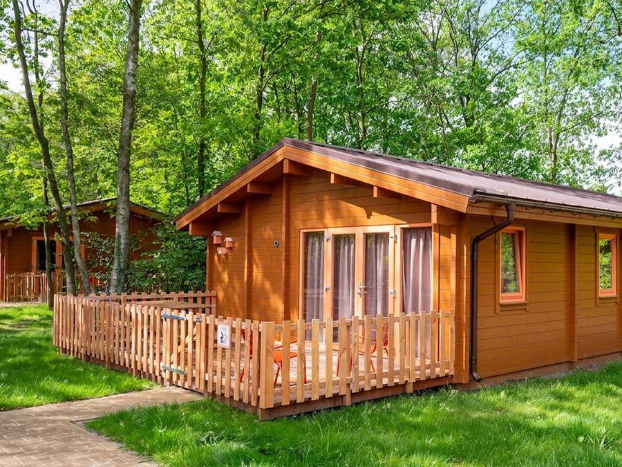 37 M² Herberg ∙ 2 Slaapkamers ∙ 4 Gasten - Kalmthout