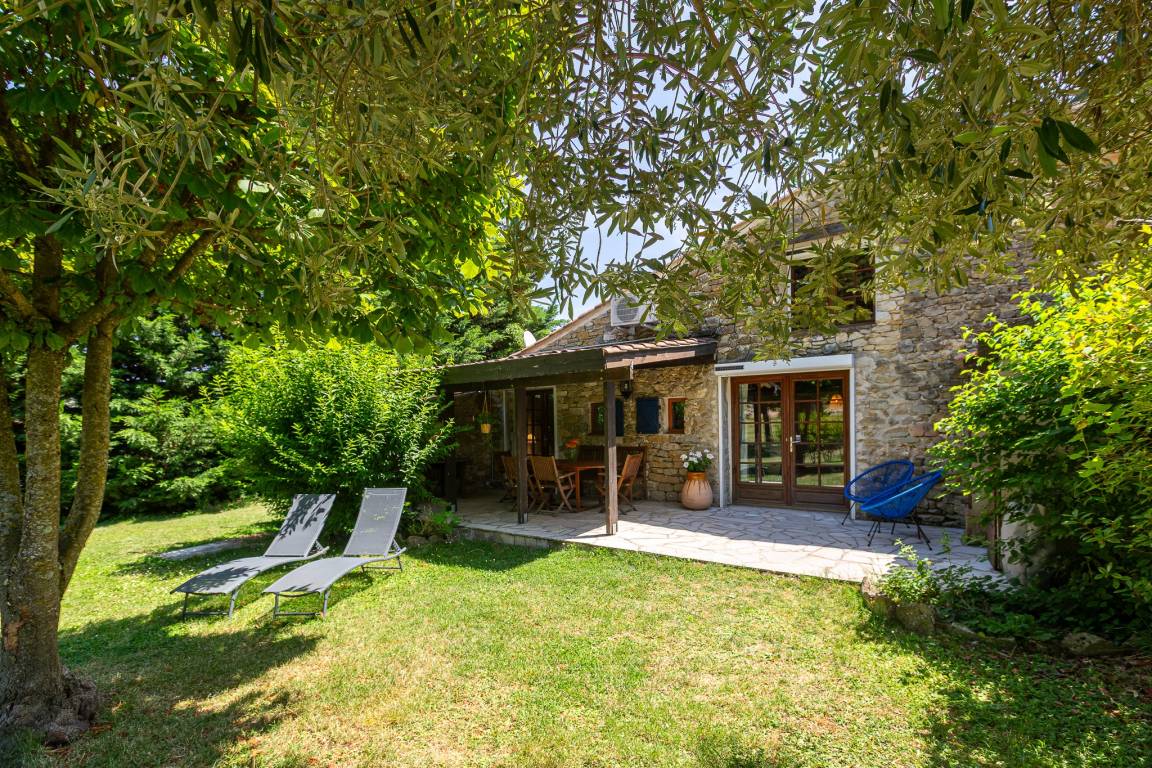 62 M² Appartement ∙ 2 Chambres ∙ 4 Personnes - Grignan