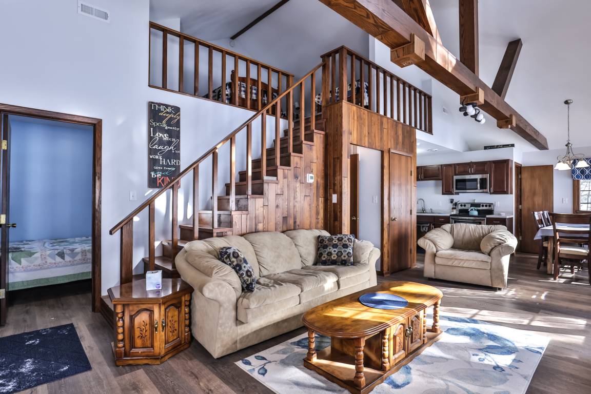 Cabin ∙ 2 Bedrooms ∙ 8 Guests - Wisconsin