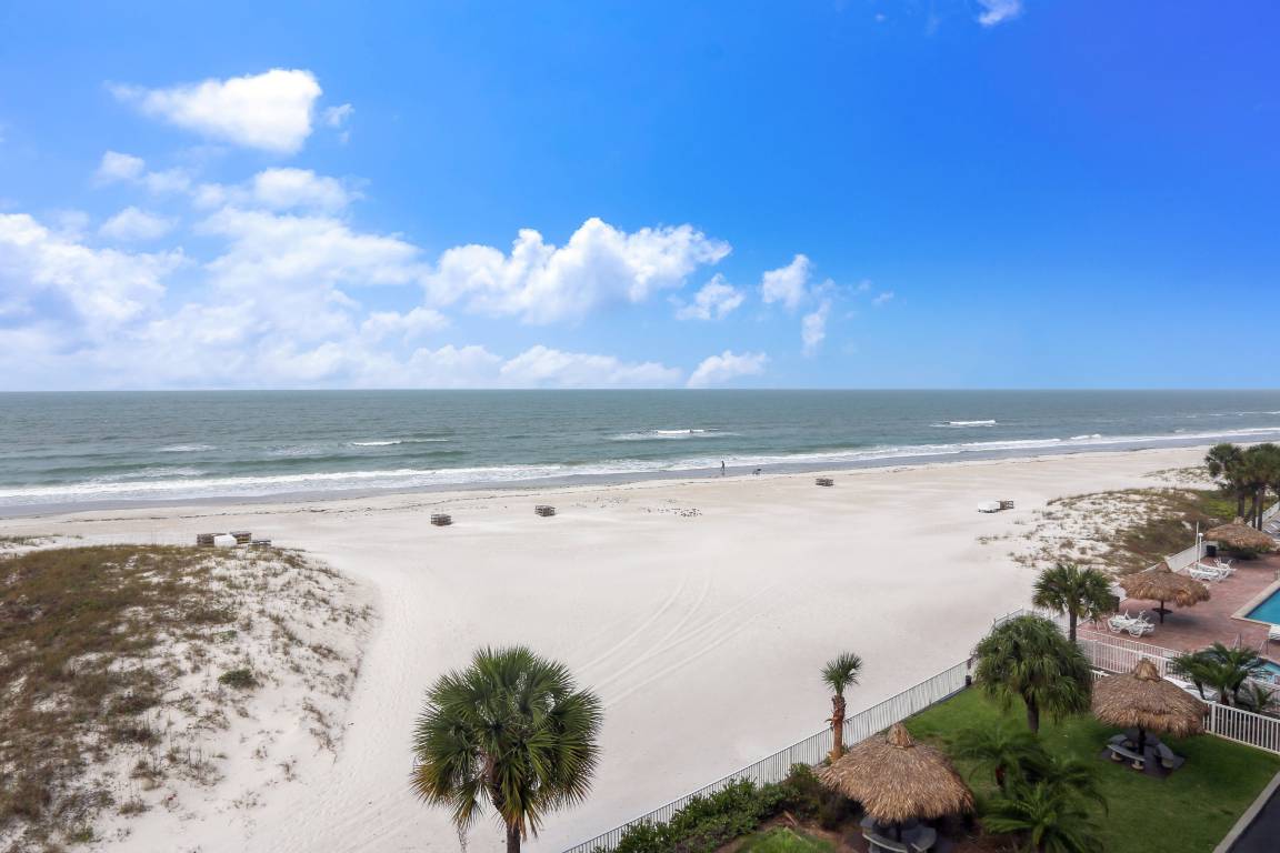 134 M² Condo ∙ 2 Bedrooms ∙ 6 Guests - Madeira Beach, FL