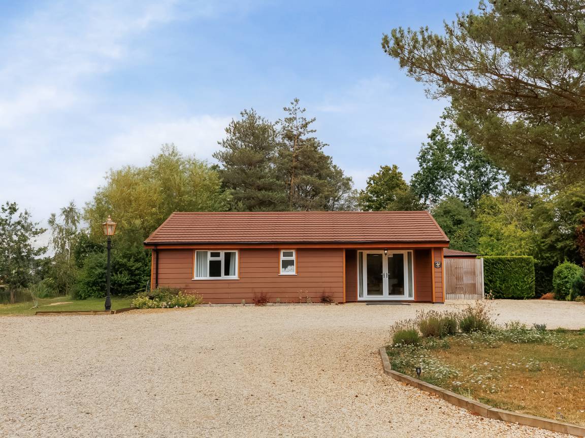 Cottage ∙ 3 Bedrooms ∙ 6 Guests - Lincolnshire