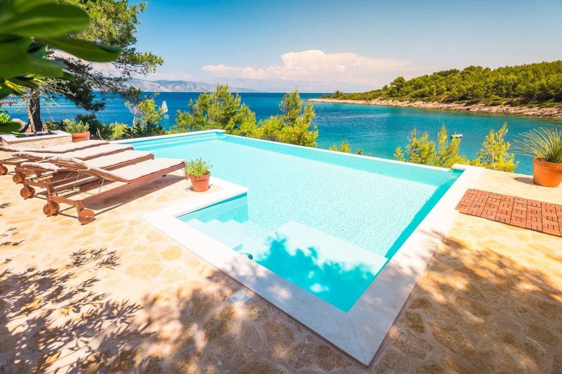 Villa ∙ 4 Bedrooms ∙ 10 Guests - Jelsa