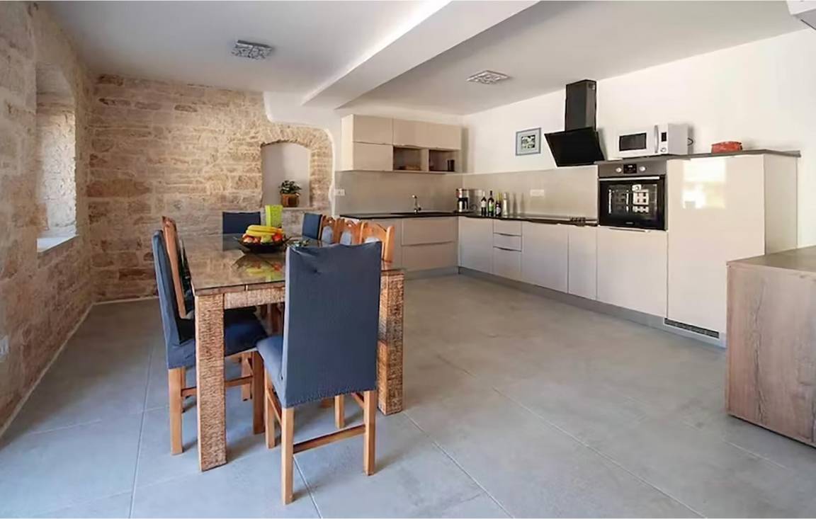 210 M² Huis ∙ 4 Slaapkamers ∙ 8 Gasten - Rovinj
