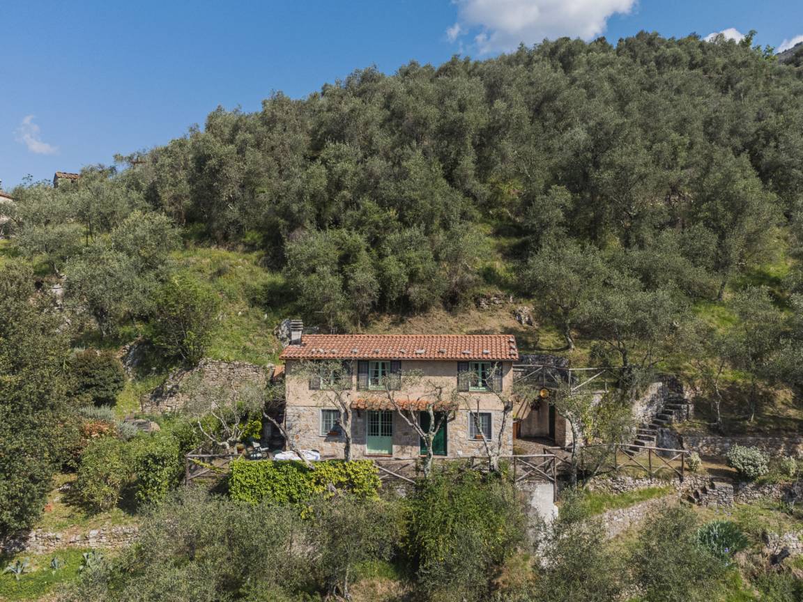 100 M² Ferienhaus ∙ 3 Schlafzimmer ∙ 5 Gäste - Camaiore