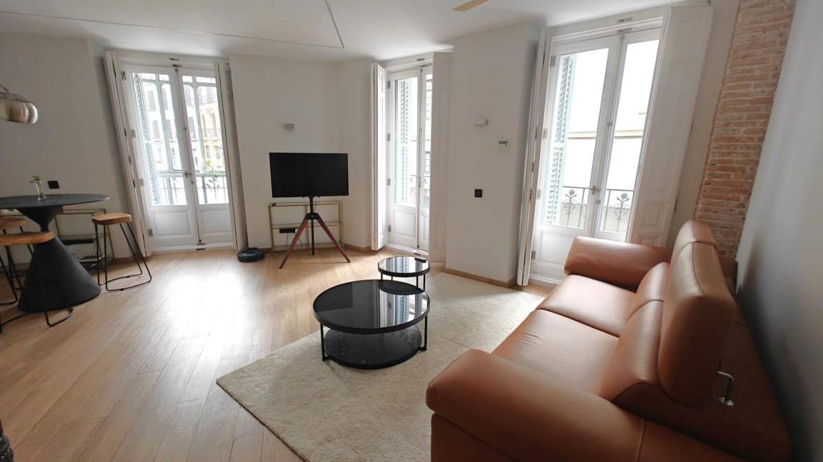 60 M² Apartment ∙ 1 Bedroom ∙ 2 Guests - Madrid