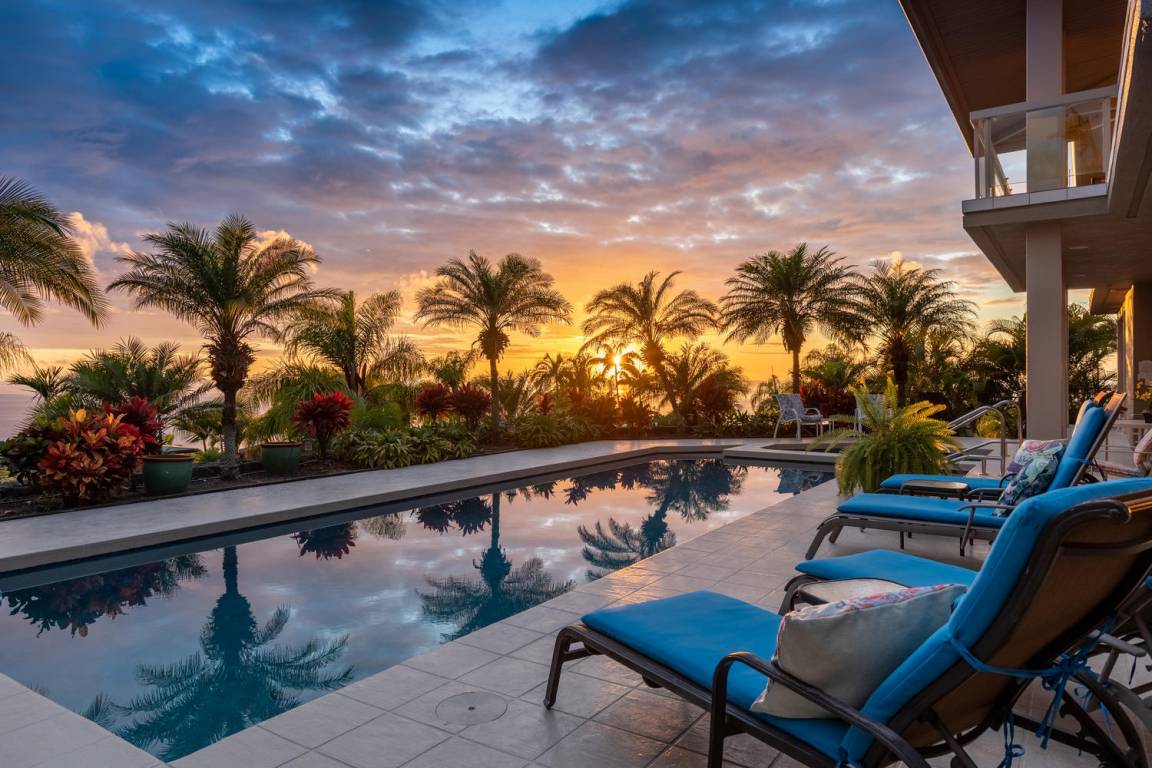 396 M² House ∙ 4 Bedrooms ∙ 8 Guests