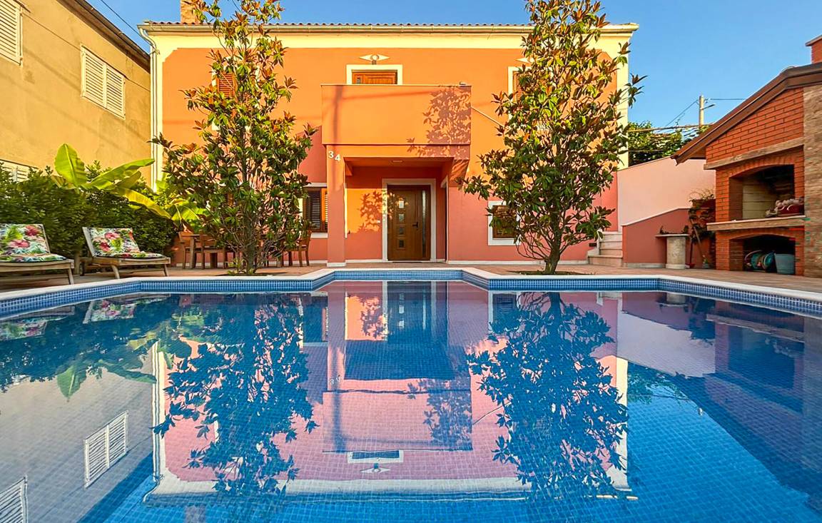 160 M² House ∙ 3 Bedrooms ∙ 6 Guests - Zadar