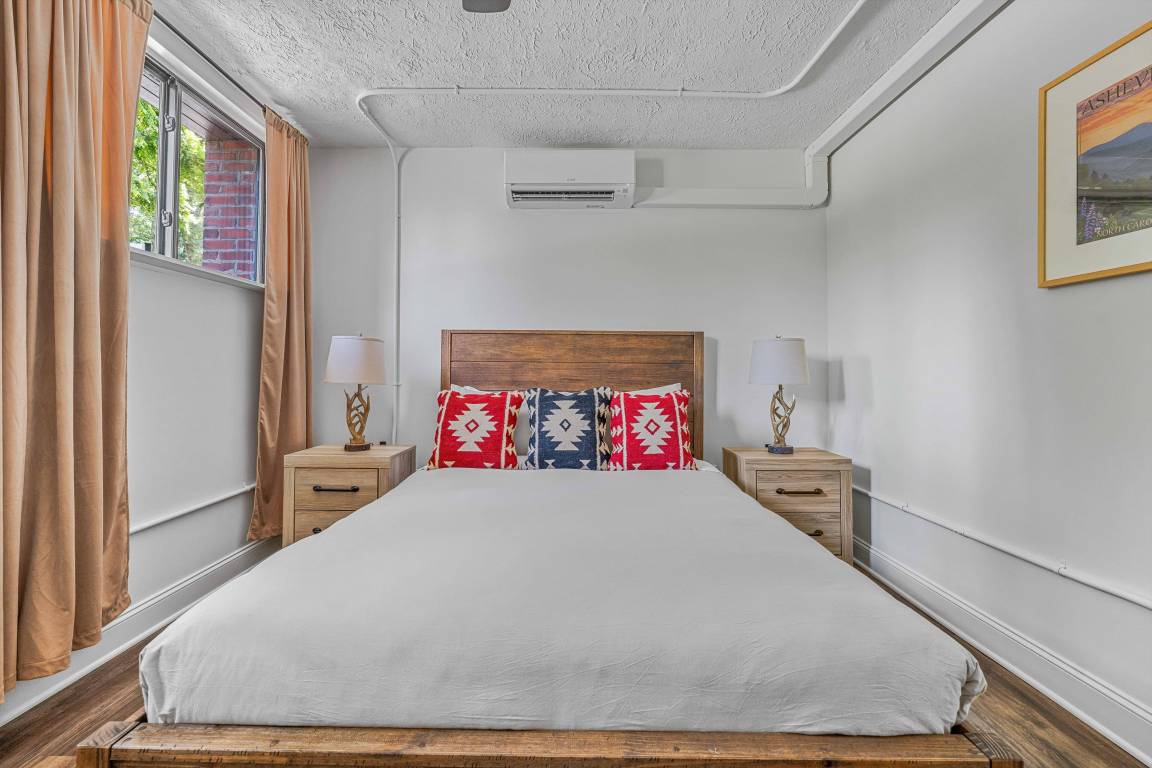 30 M² Condo ∙ 1 Bedroom ∙ 2 Guests - Asheville, NC
