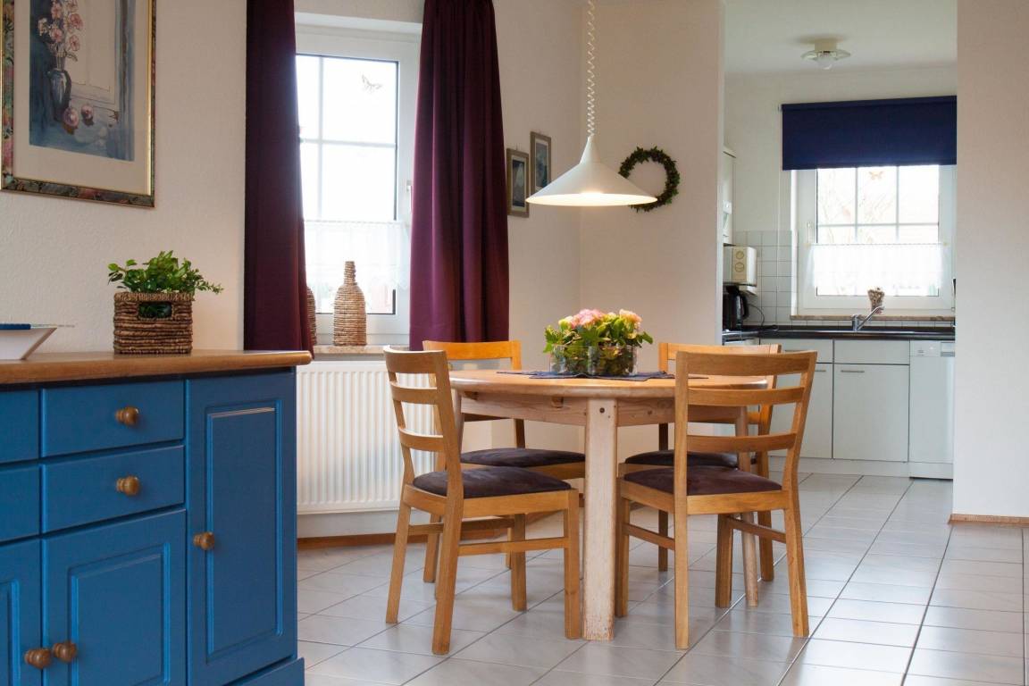 80 m² Ferienhaus ∙ 2 Schlafzimmer ∙ 4 Gäste – Bild 2