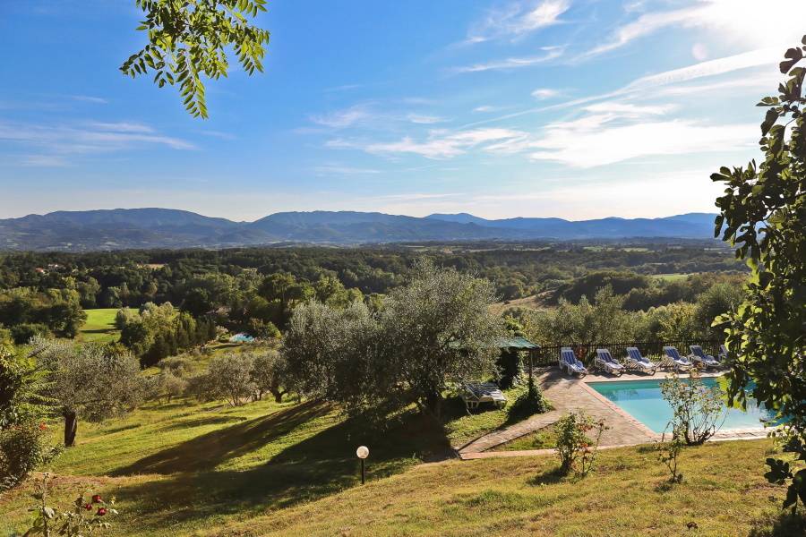 450 M² Farmhouse ∙ 8 Bedrooms ∙ 18 Guests - Borgo San Lorenzo