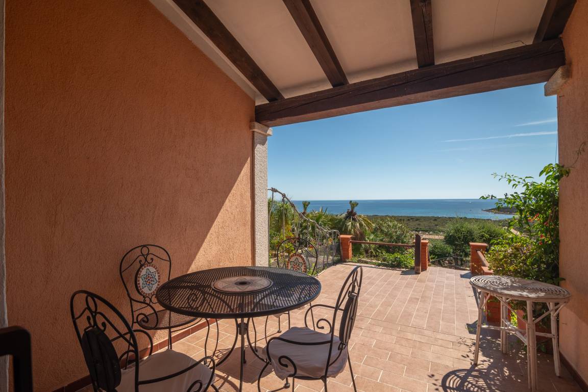 65 M² House ∙ 2 Bedrooms ∙ 4 Guests - San Teodoro, Sicily