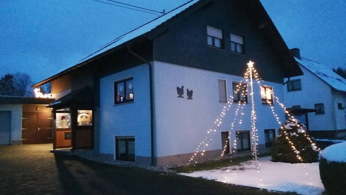 70 M² Ferienwohnung ∙ 1 Schlafzimmer ∙ 5 Gäste - Rennerod
