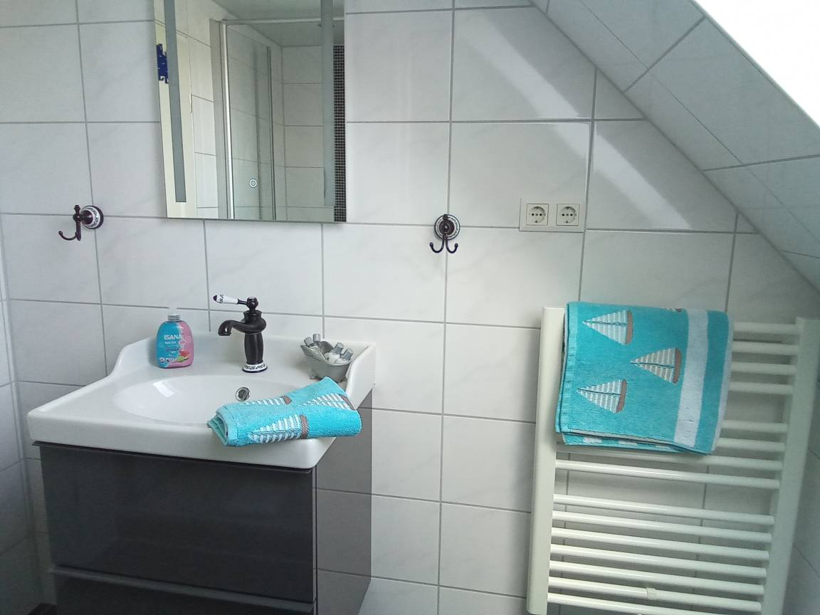 75 m² Ferienwohnung ∙ 2 Schlafzimmer ∙ 4 Gäste – Bild 15