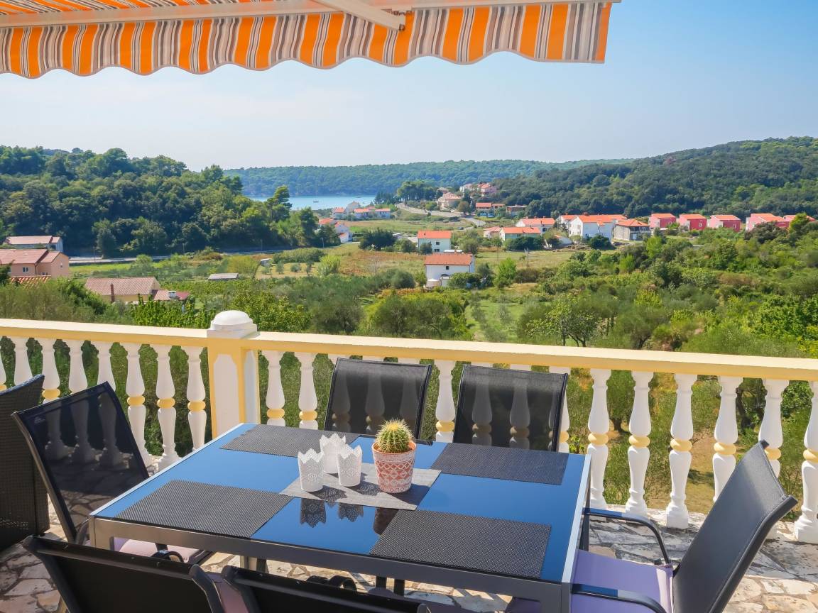 55 M² Apartment ∙ 2 Bedrooms ∙ 4 Guests - Rab