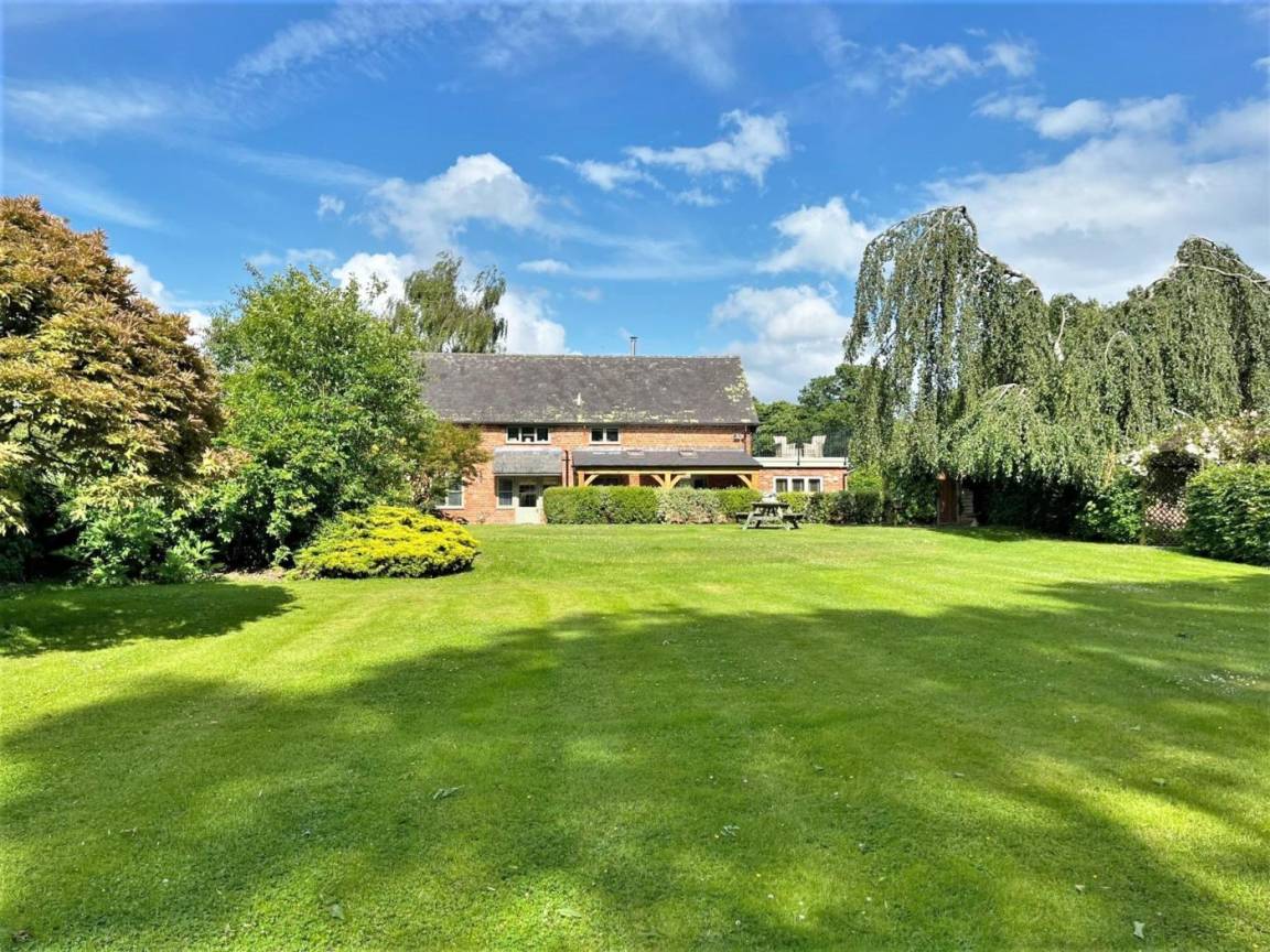 Cottage ∙ 3 Bedrooms ∙ 6 Guests - Shropshire
