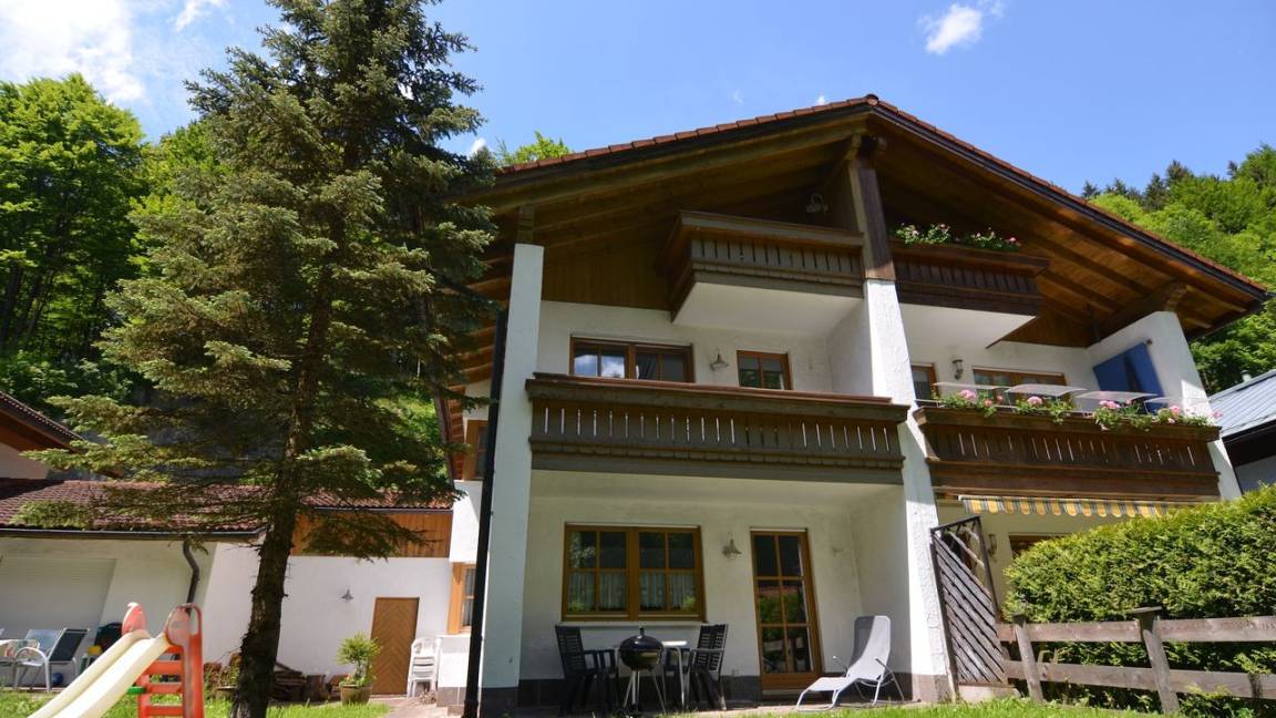 75 M² Ferienwohnung ∙ 2 Schlafzimmer ∙ 4 Gäste - Schönau am Königssee