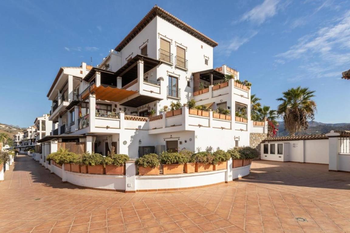 100 M² Apartamento ∙ 2 Habitaciones ∙ 4 Huéspedes - Almuñécar