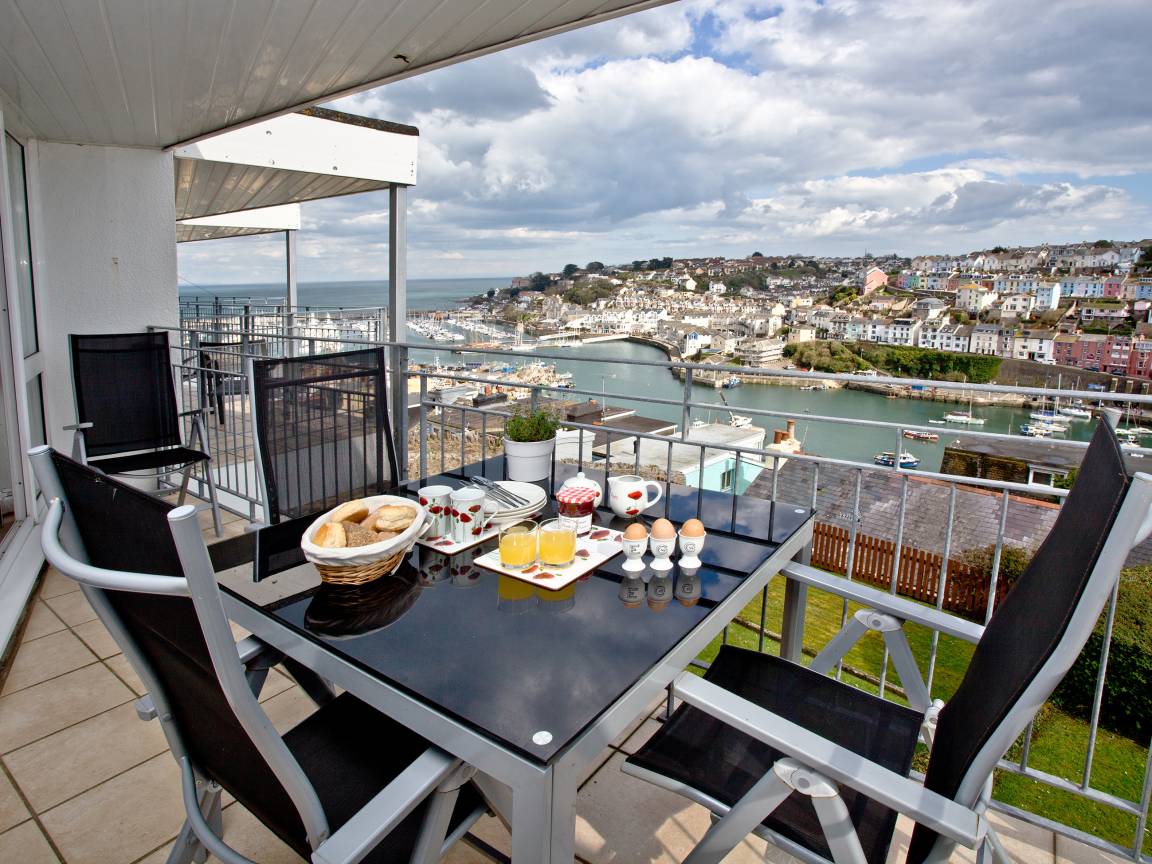 Apartment ∙ 1 Bedroom ∙ 2 Guests - Dartmouth