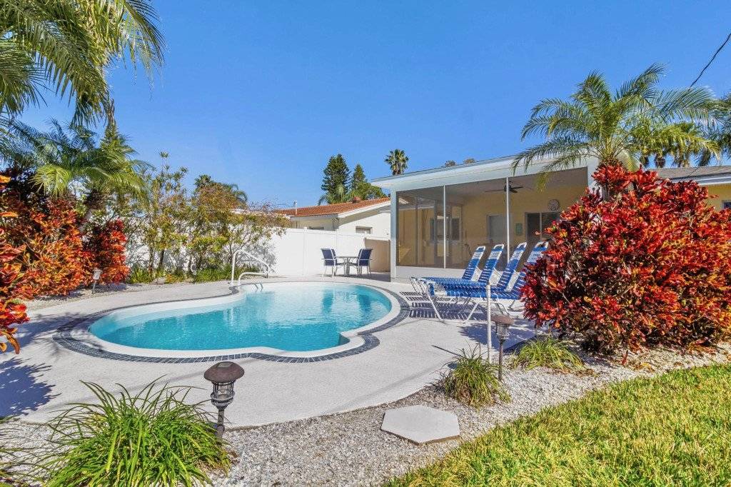 139 M² House ∙ 3 Bedrooms ∙ 8 Guests - Clearwater Beach, FL