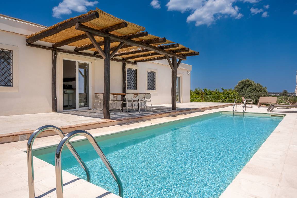 160 M² Villa ∙ 5 Bedrooms ∙ 12 Guests - Belvedere, Italy