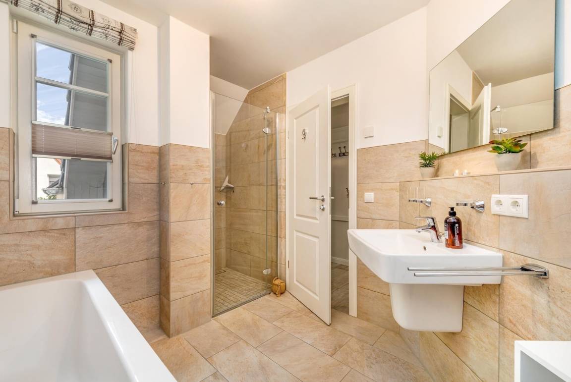 106 m² Ferienwohnung ∙ 2 Schlafzimmer ∙ 4 Gäste – Bild 9