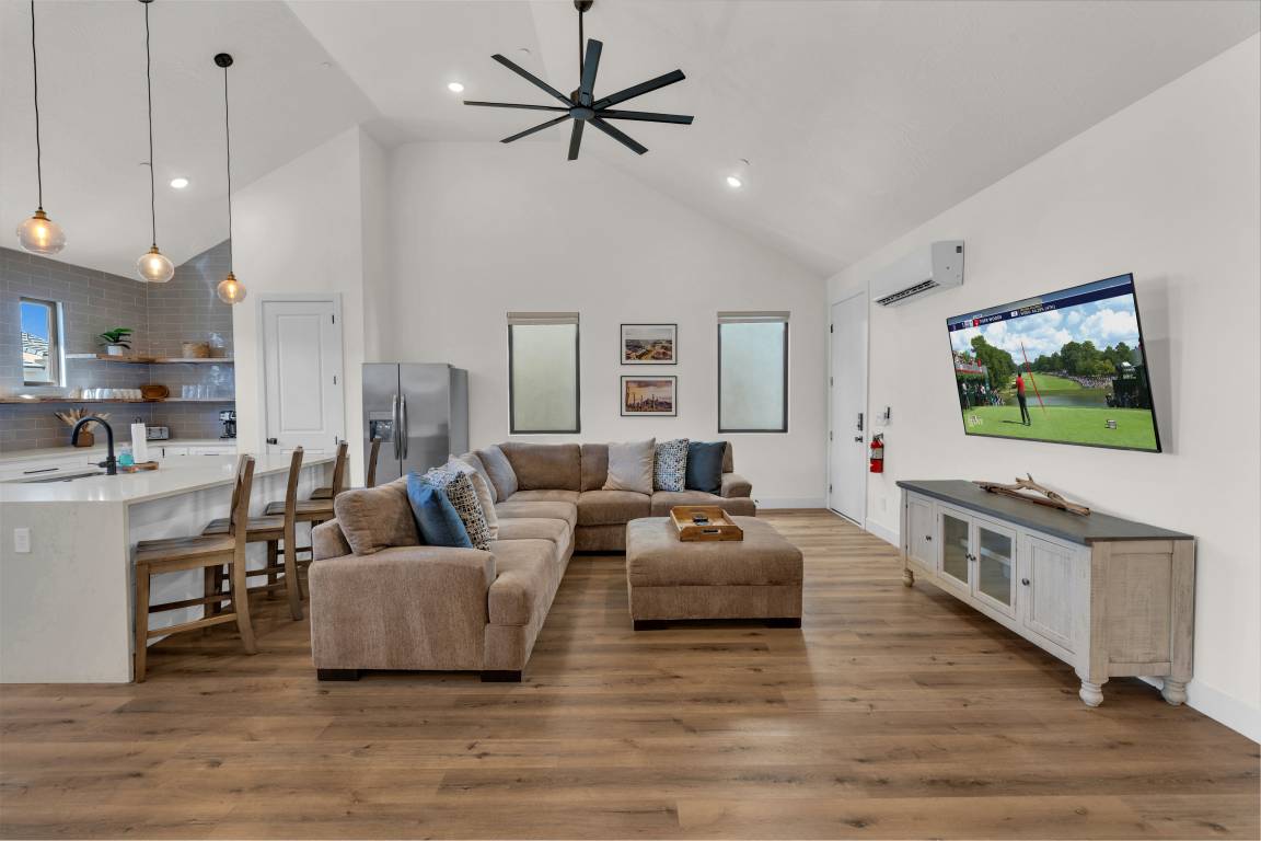146 M² House ∙ 3 Bedrooms ∙ 14 Guests - Hurricane, UT