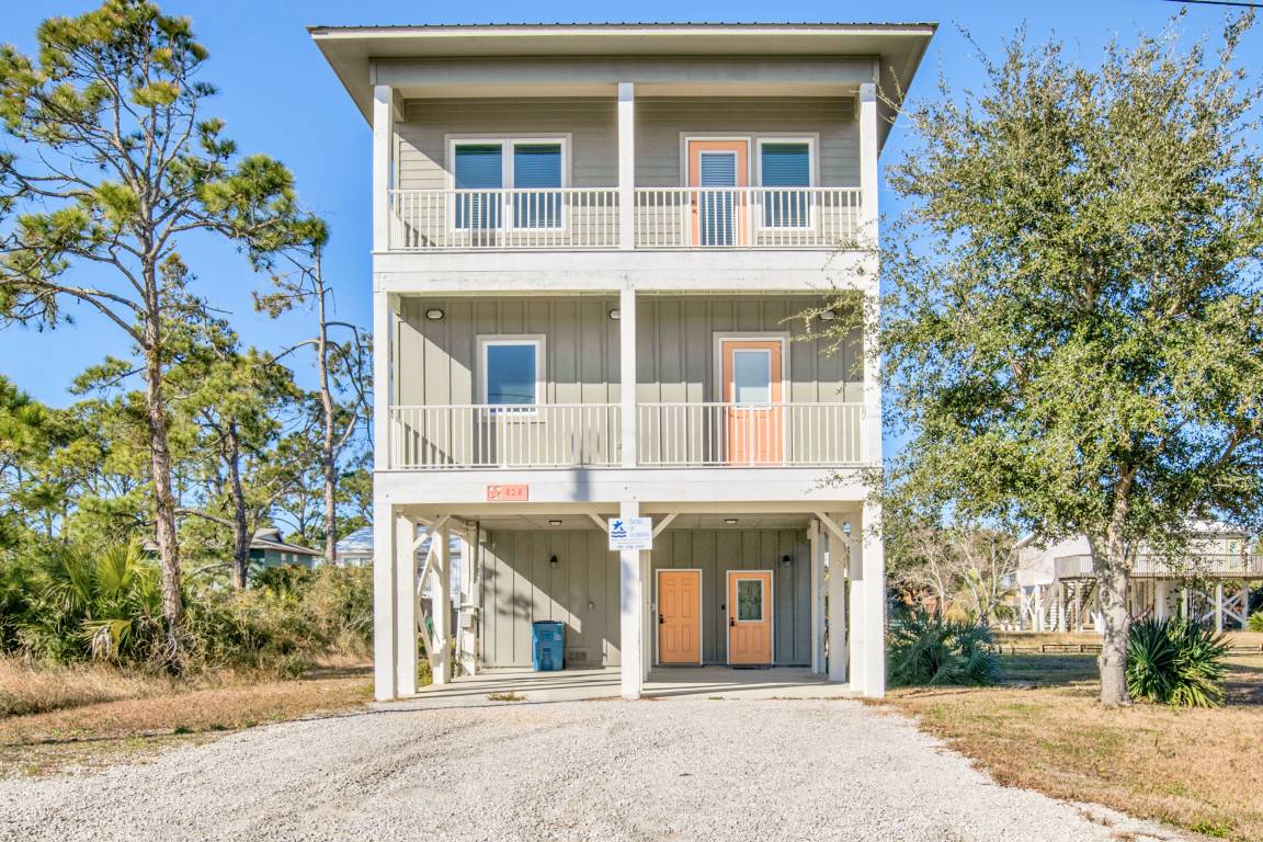 150 M² House ∙ 2 Bedrooms ∙ 10 Guests - Gulf Shores, AL