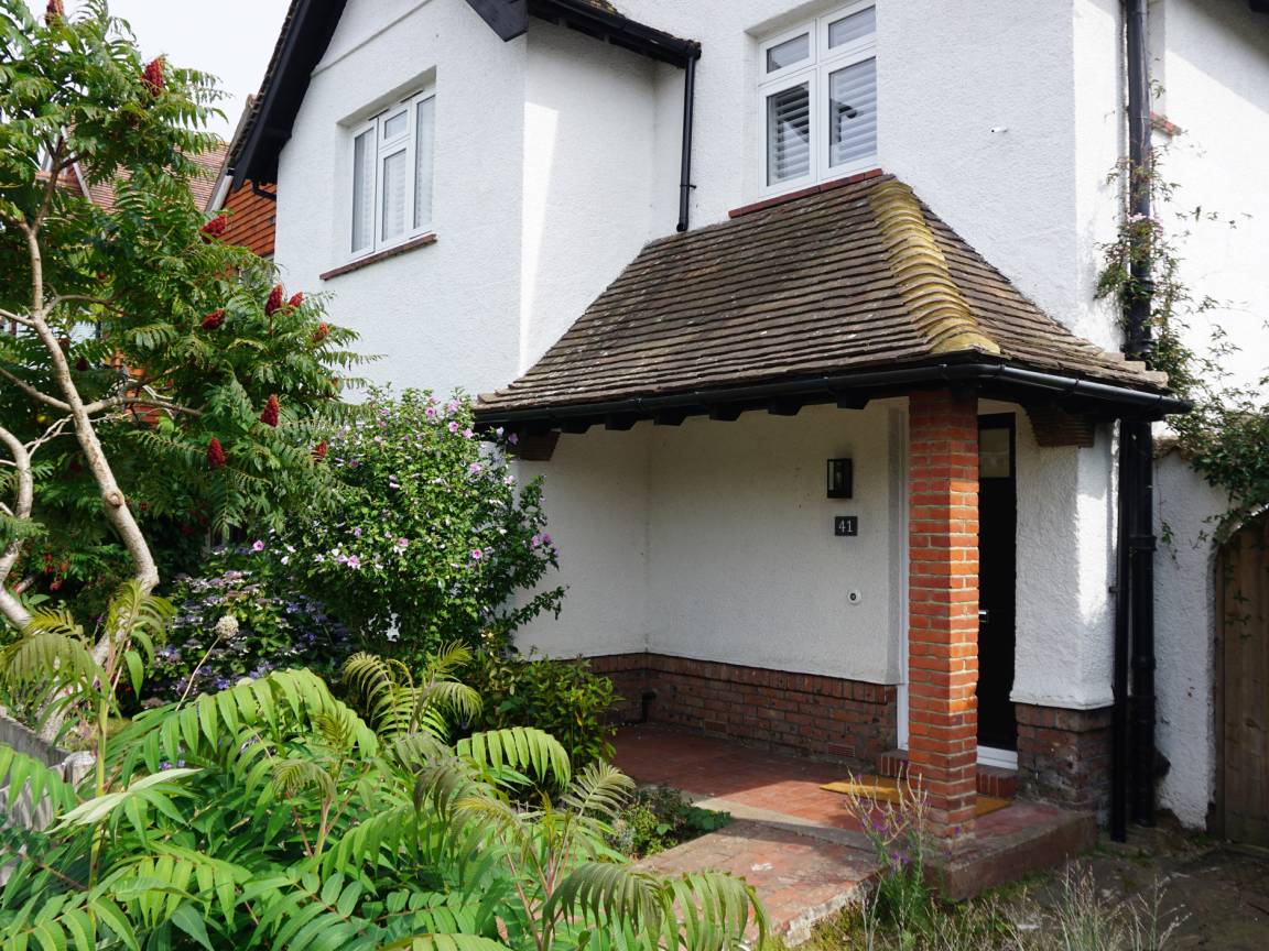 Cottage ∙ 3 Bedrooms ∙ 6 Guests - Hastings