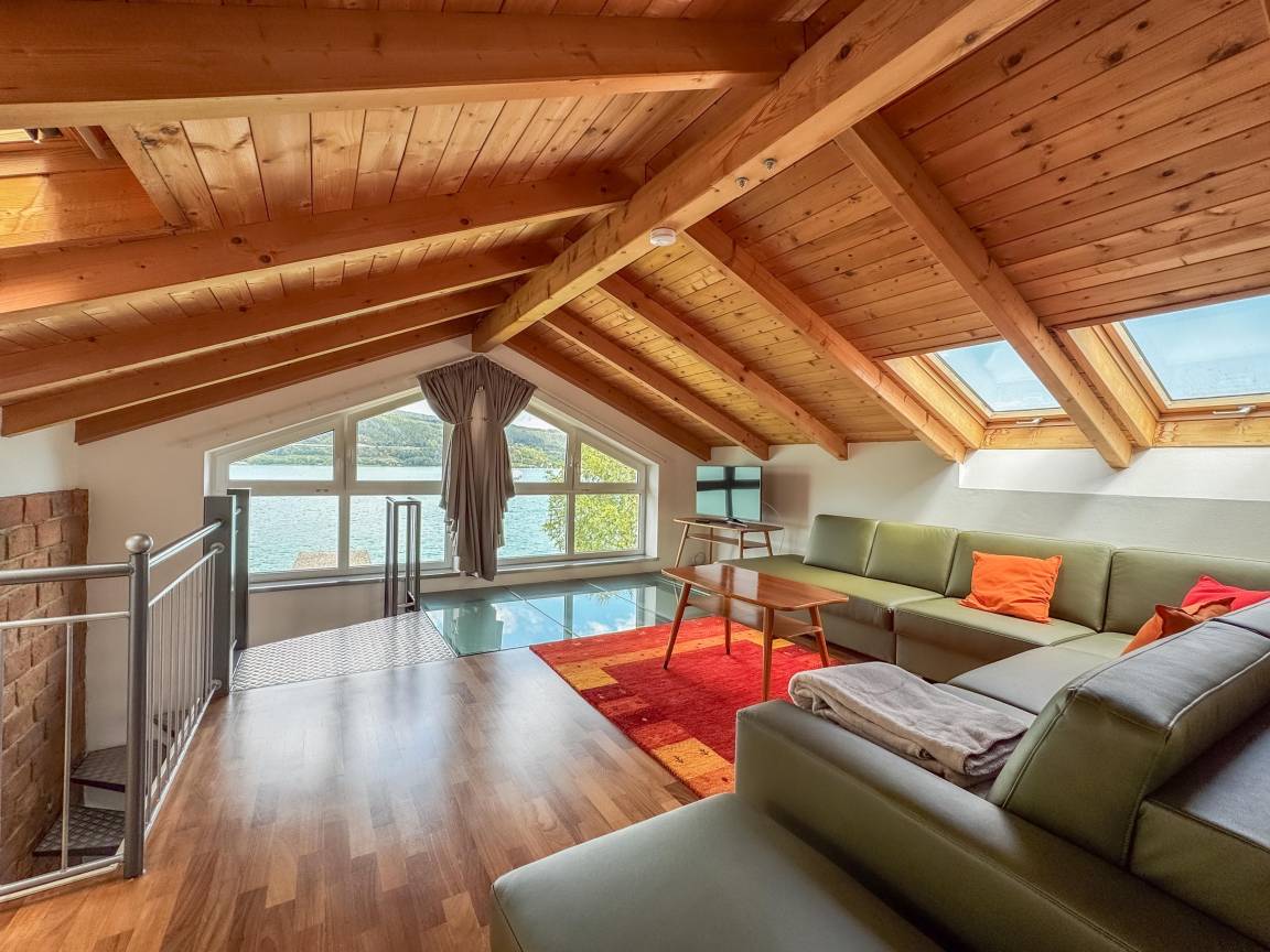 120 M² Huis ∙ 3 Slaapkamers ∙ 6 Gasten - Velden
