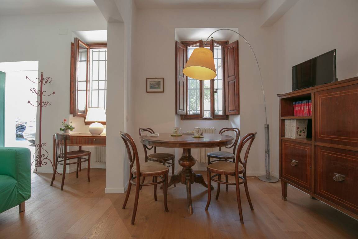 61 M² Apartment ∙ 2 Bedrooms ∙ 4 Guests - Florence