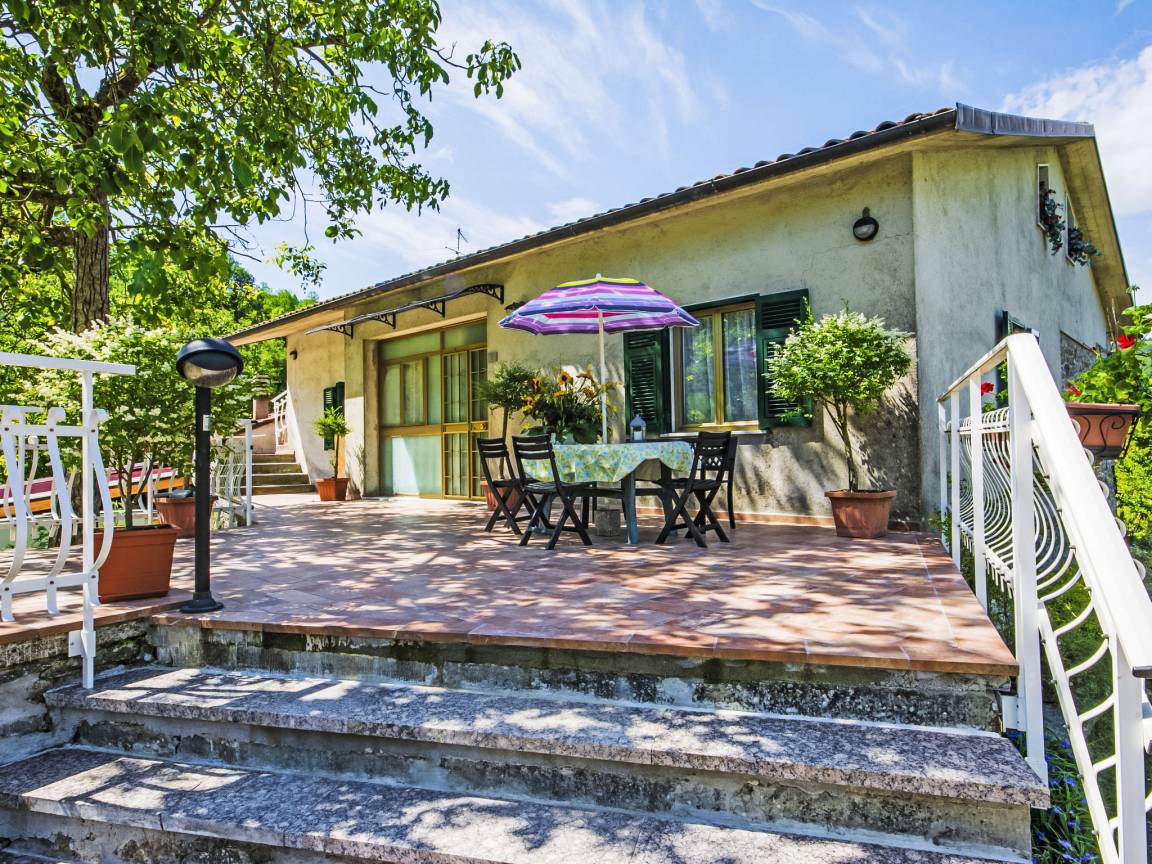 114 M² Ferienhaus ∙ 3 Schlafzimmer ∙ 6 Gäste - Provinz Massa-Carrara
