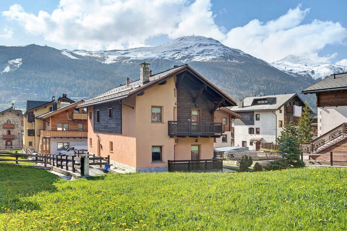 60 M² Appartement ∙ 2 Chambres ∙ 5 Personnes - Livigno