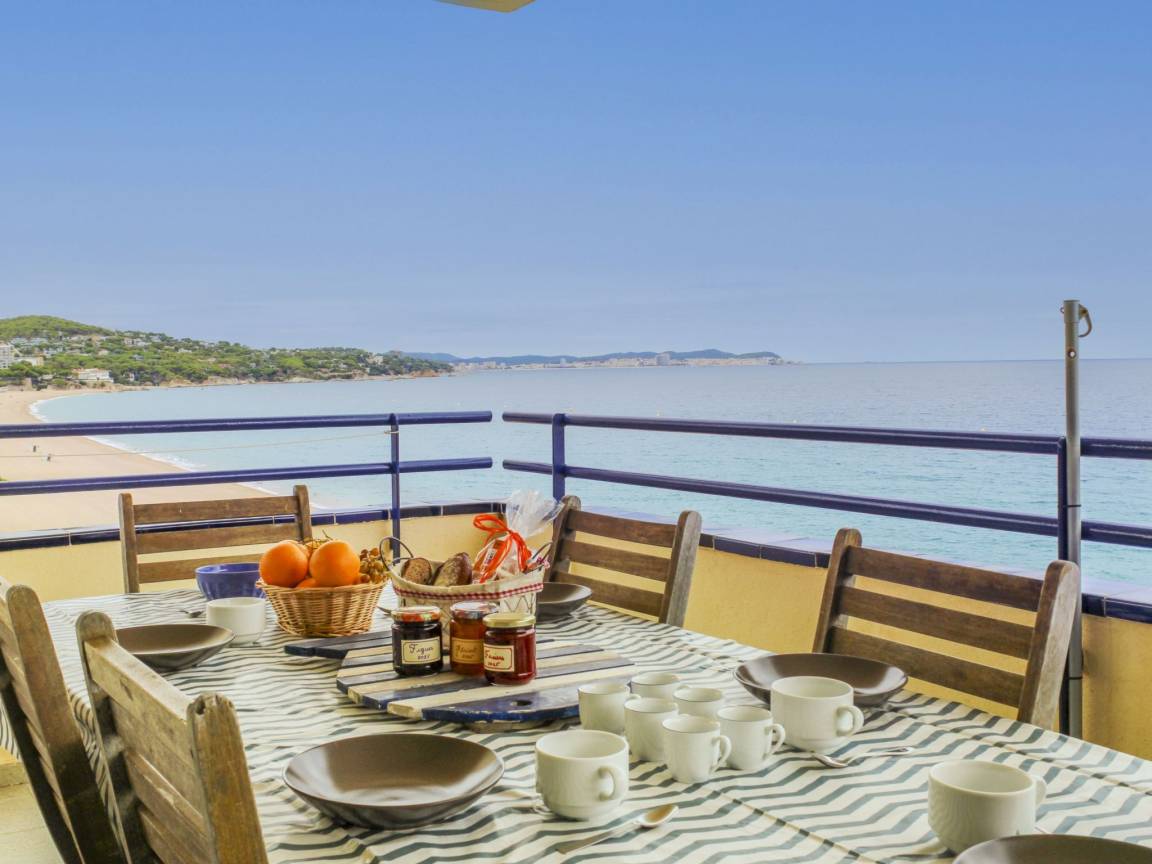 128 M² Apartamento ∙ 4 Habitaciones ∙ 8 Huéspedes - Platja d'Aro