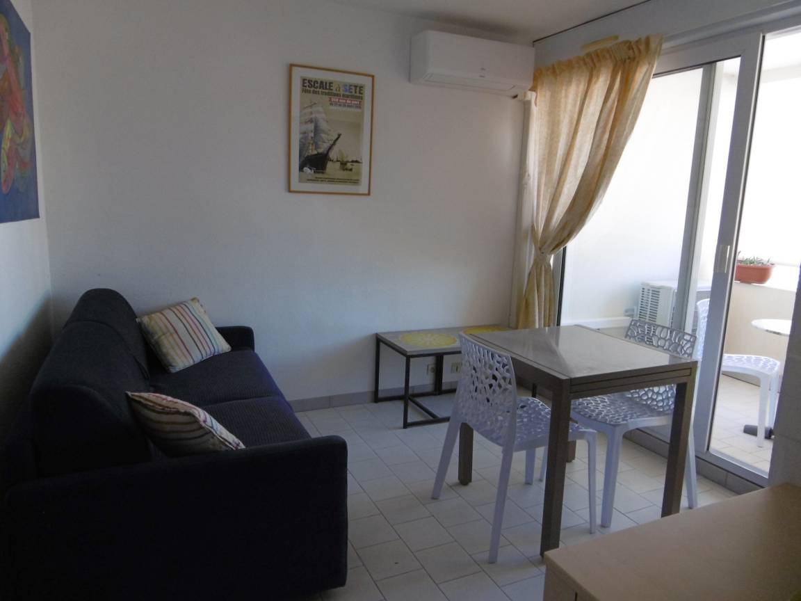 25 M² Apartment ∙ 1 Bedroom ∙ 4 Guests - Sète