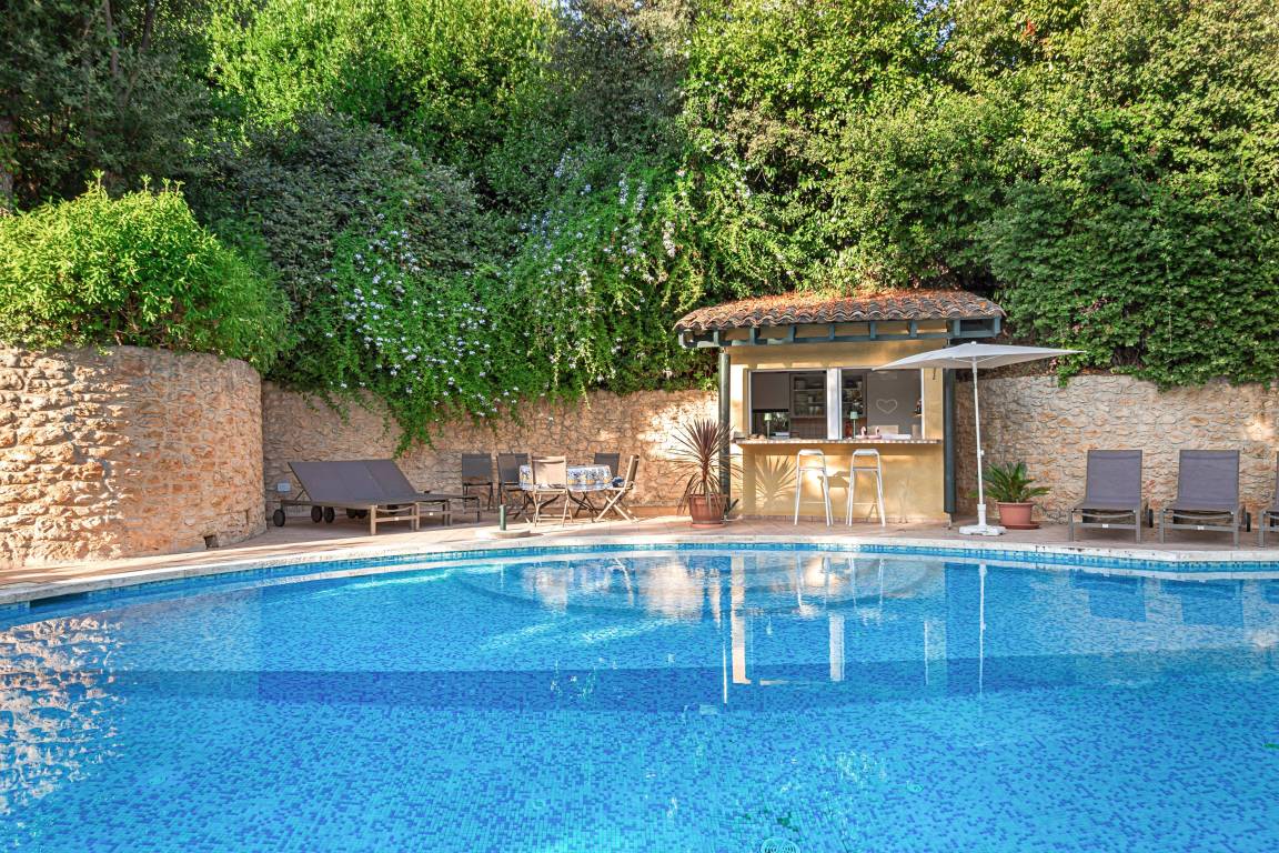 240 M² Villa ∙ 4 Schlafzimmer ∙ 8 Gäste - Biot