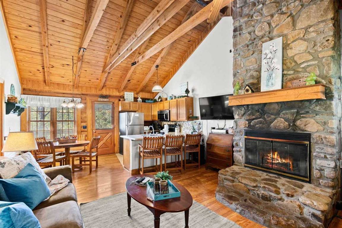 116 M² Cabin ∙ 2 Bedrooms ∙ 6 Guests - Branson, MO