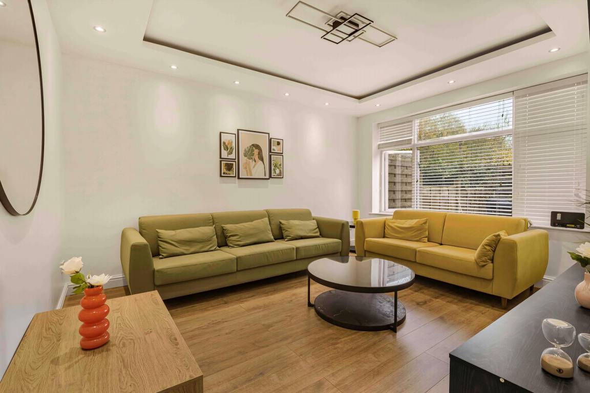 84 M² Ferienhaus ∙ 3 Schlafzimmer ∙ 6 Gäste - Manchester