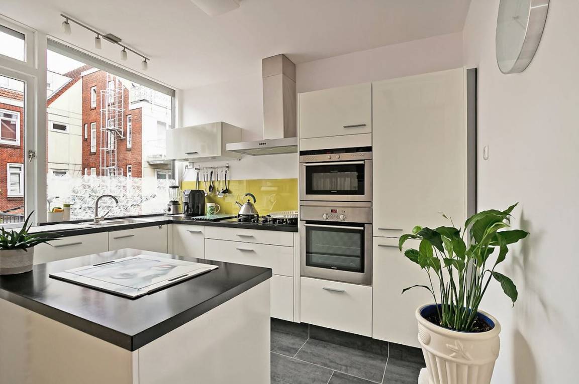 101 M² Appartement ∙ 3 Slaapkamers ∙ 3 Gasten - Schiedam