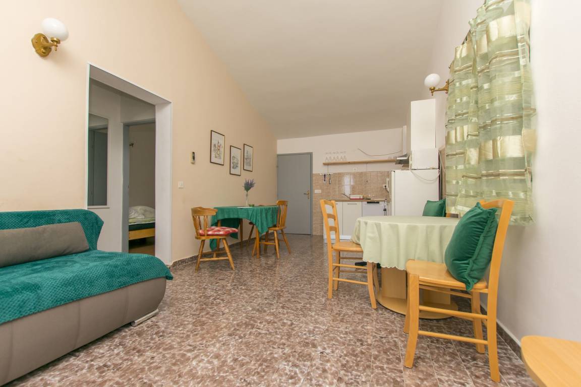 55 M² Ferienwohnung ∙ 2 Schlafzimmer ∙ 6 Gäste - Biograd na Moru