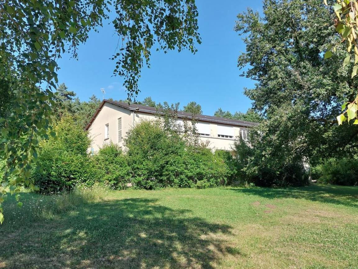 290 M² Cottage ∙ 8 Chambres ∙ 15 Personnes - Sarthe