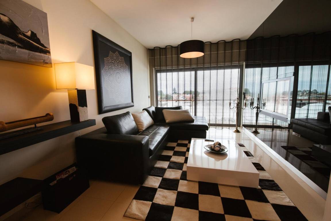 100 M² Apartment ∙ 2 Bedrooms ∙ 5 Guests - Ponta Delgada