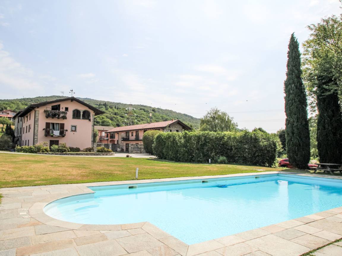 45 M² Apartment ∙ 1 Bedroom ∙ 4 Guests - Varese