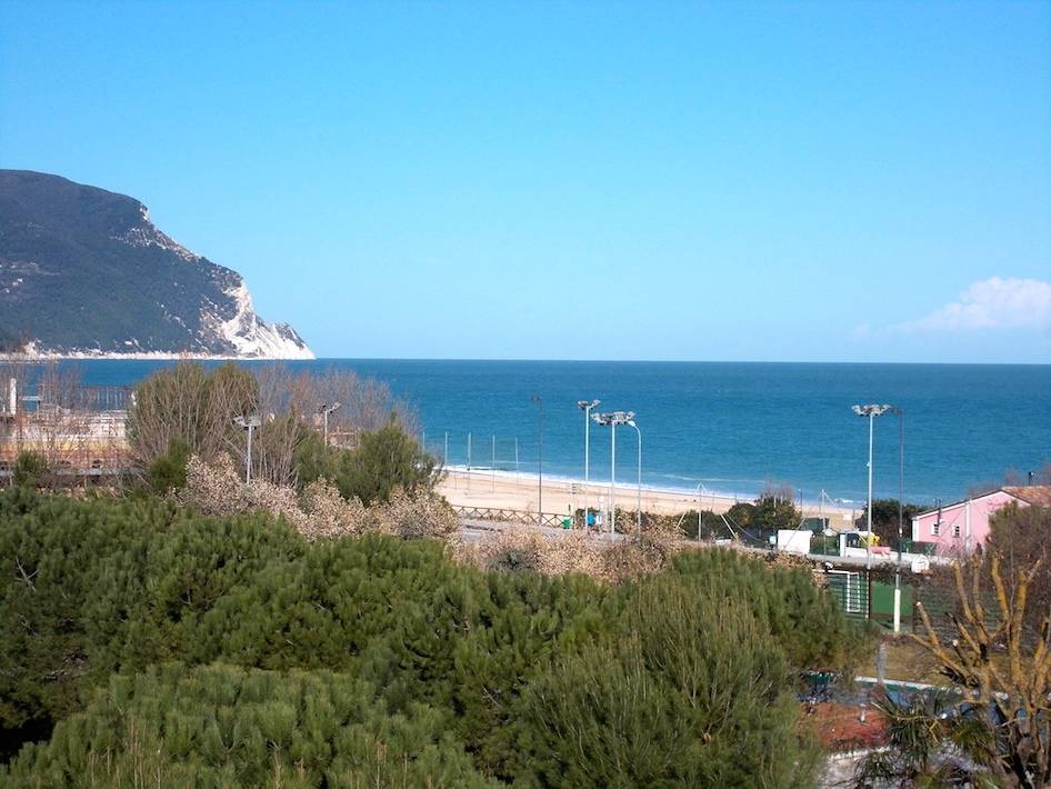 110 M² Apartment ∙ 3 Bedrooms ∙ 6 Guests - Ankona
