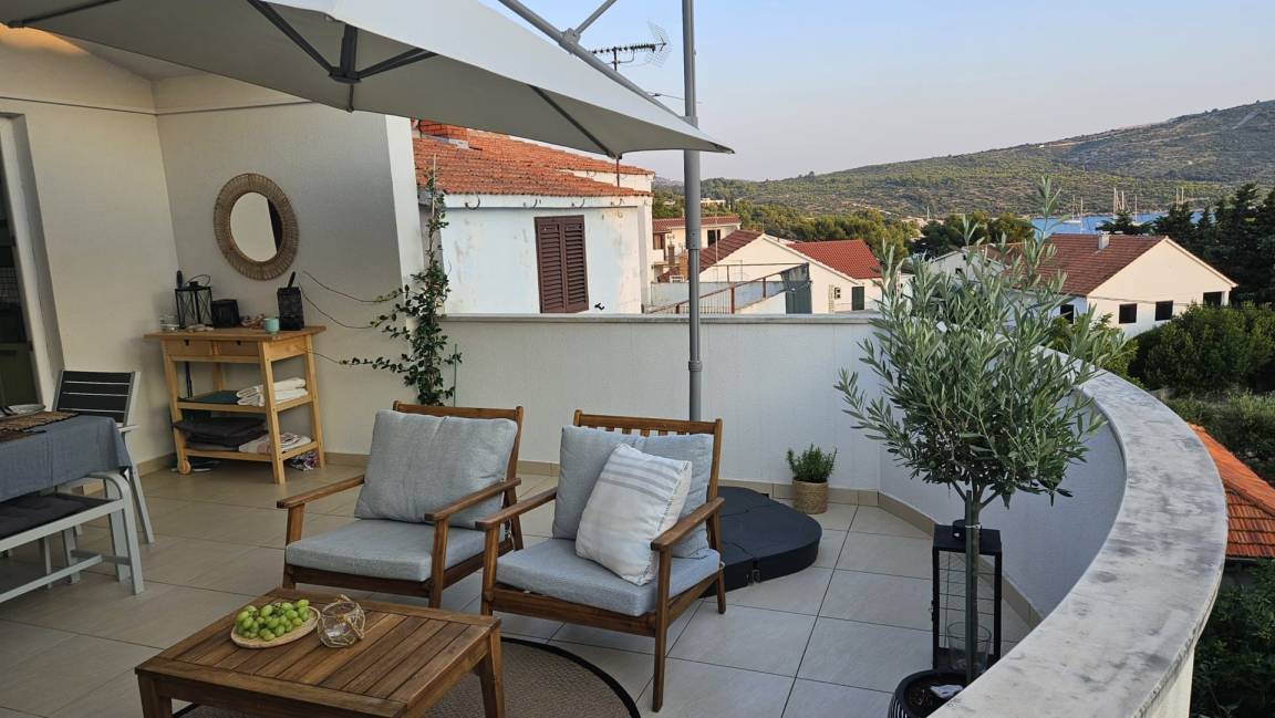 80 M² Apartment ∙ 2 Bedrooms ∙ 6 Guests - Primošten