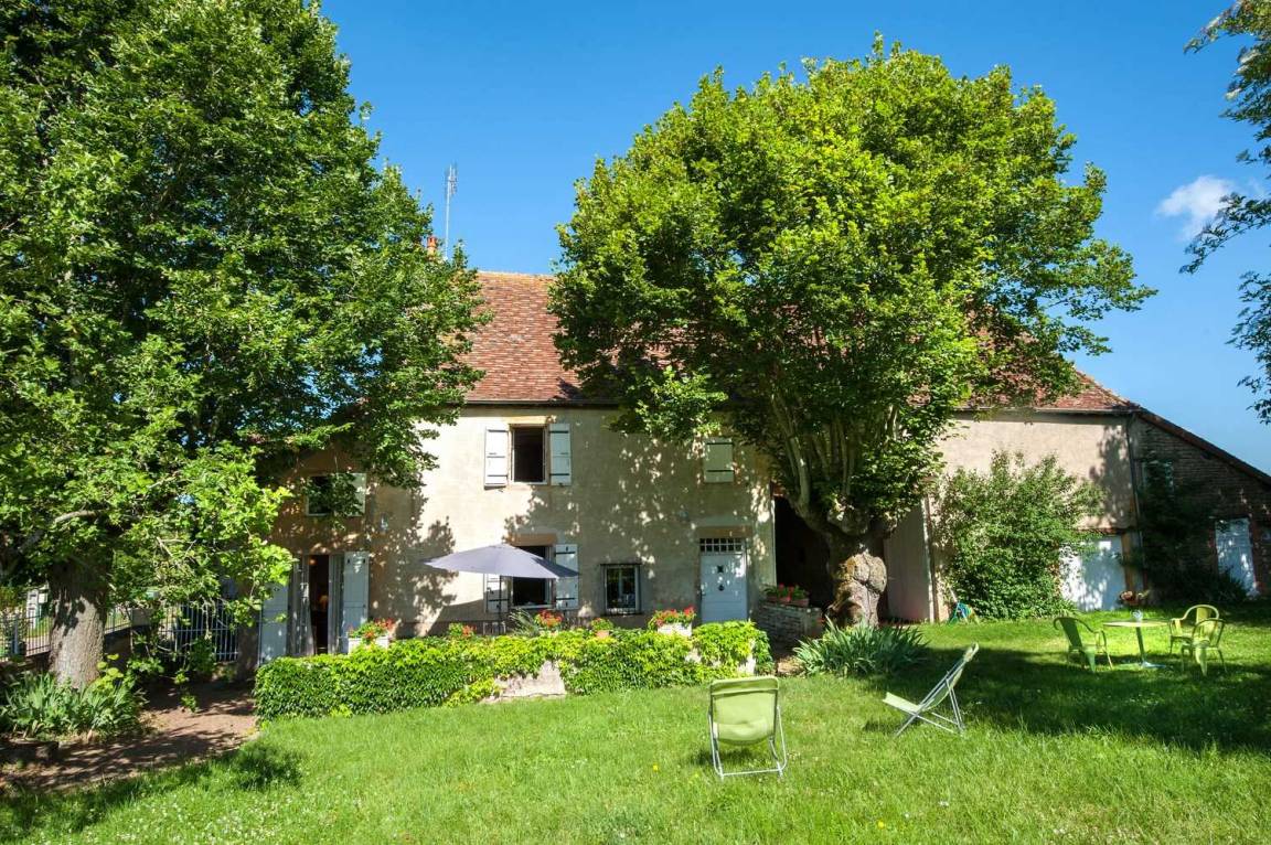 153 m&sup2; G&icirc;te 3 Schlafzimmer 6 G&auml;ste