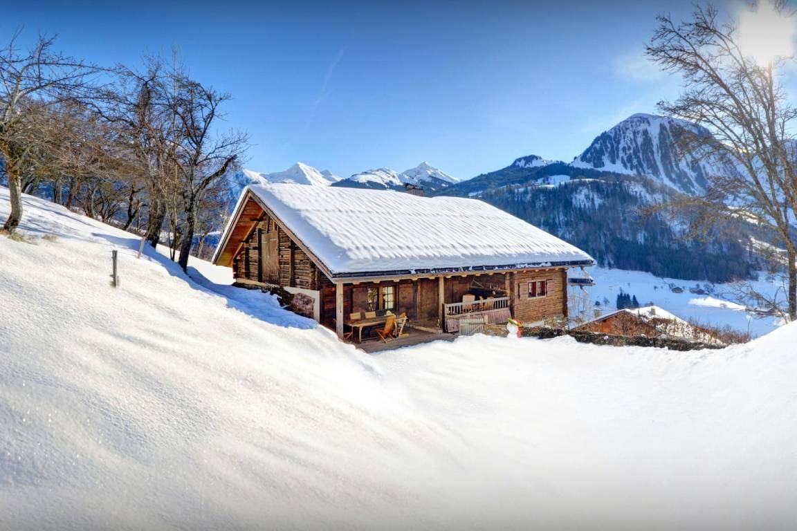 175 M² Chalet ∙ 4 Chambres ∙ 8 Personnes - Manigod